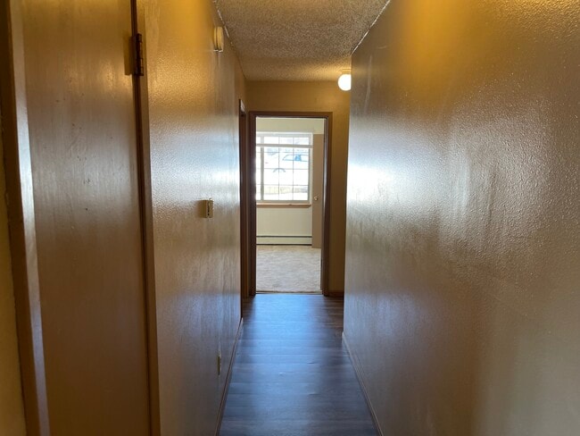 Building Photo - 21 N Johnson St