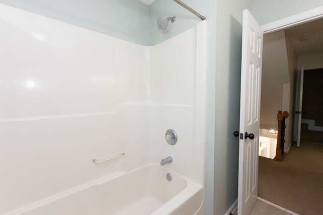 Building Photo - PRICE IMPROVEMENT!!!! MOVE-IN READY