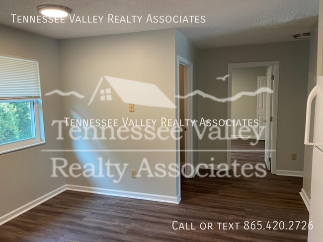 Building Photo - 800 Kirk Ave