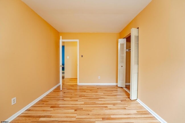 Building Photo - 254 Vail Ct