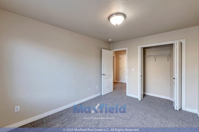 Building Photo - Wonderful 4BD 3.5BTH 2GAR Home in Lehi
