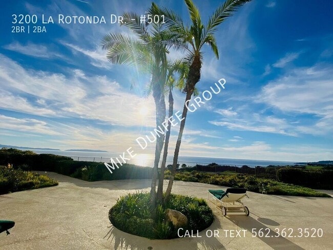 Building Photo - 3200 La Rotonda Dr