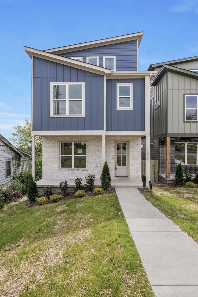 Building Photo - 3203 Resha Ln