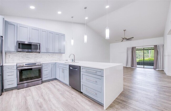 Building Photo - 2617 Bentley Dr