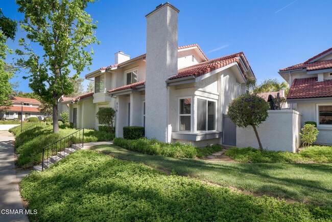 Building Photo - 974 Quarterhorse Ln
