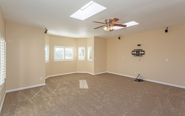 Building Photo - Wonderful 4 bedroom home in San Marcos!