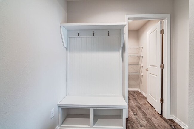 Building Photo - Beautiful, BRAND-NEW 3-bedroom, 2-bath hom...