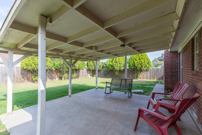 Building Photo - 2634 Bishop Rd