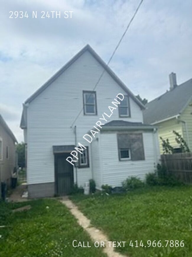 Building Photo - 2934 N 24th St