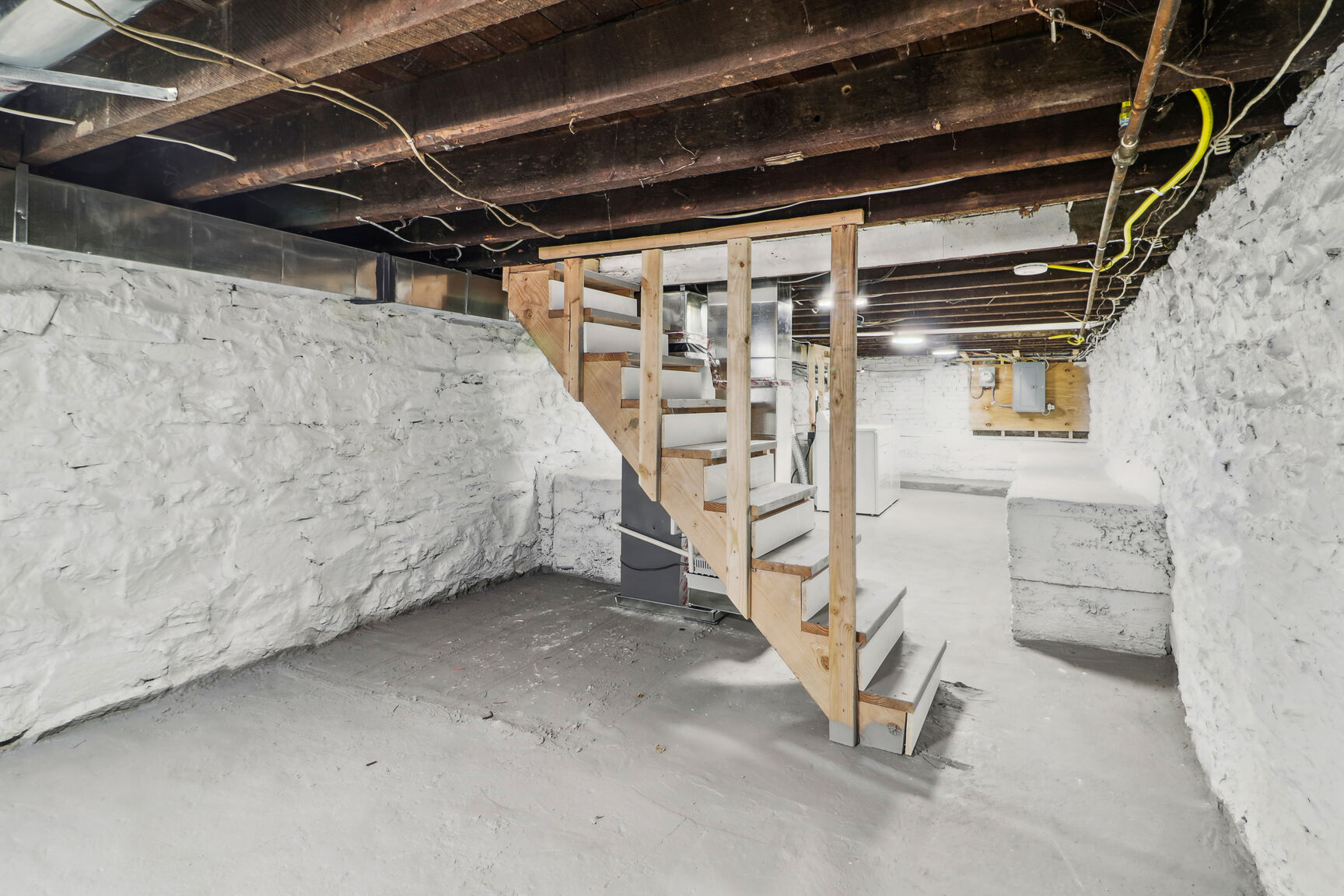 Building Photo - 2134 W Fayette St