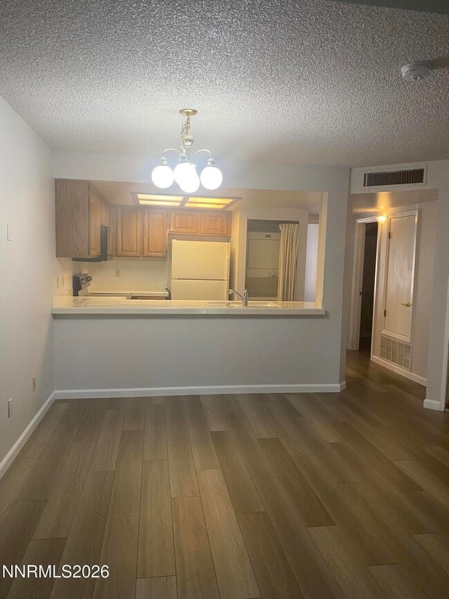 Building Photo - 2875 Idlewild Dr