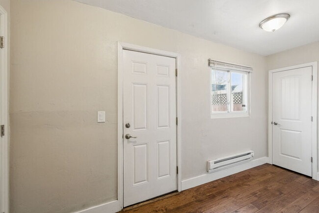 Building Photo - 3454 Lafayette St