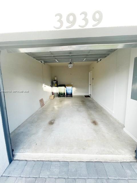 Building Photo - 3939 SE Mentmore Ln