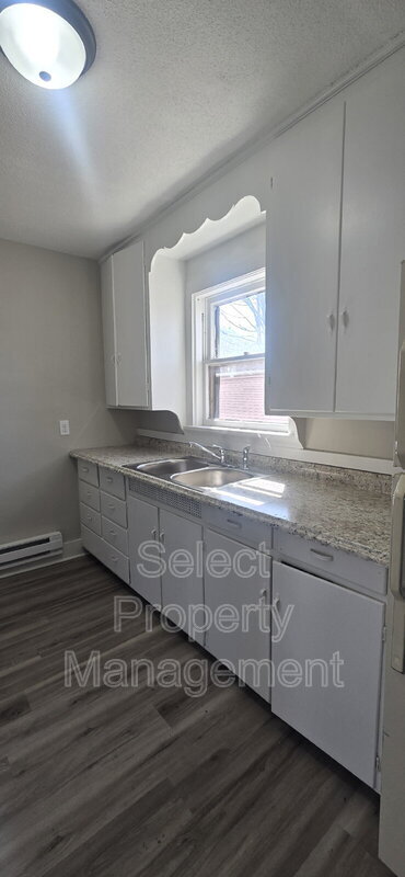 Building Photo - 1235 Huestis Ave