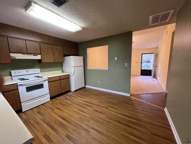 Building Photo - 502 Tallulah Trail