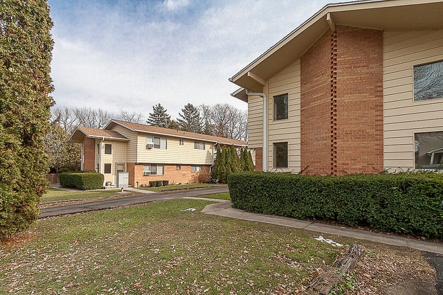 Building Photo - 1715 Camus Ln
