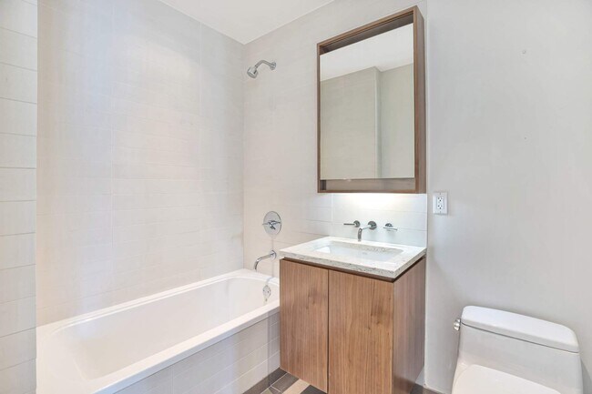 Building Photo - 555 W 59th St