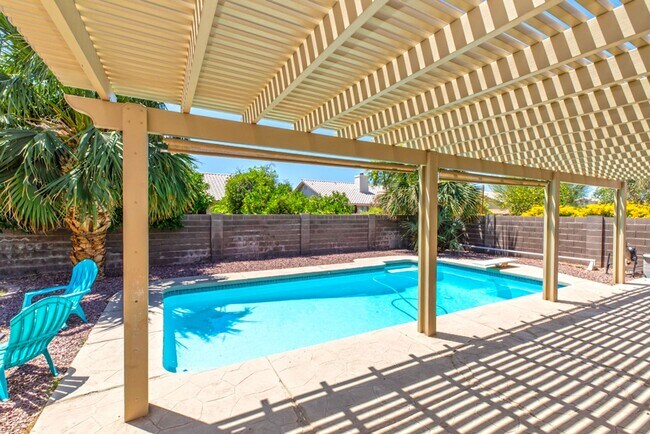 Building Photo - Pool home for rent August 1, 2025