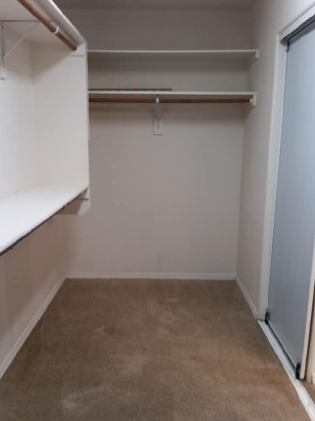 Building Photo - 3 Bedroom, 2.5 Bathroom Home! Schedule a Showing Today!