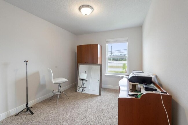 Building Photo - 7522 Shadow Lake Dr