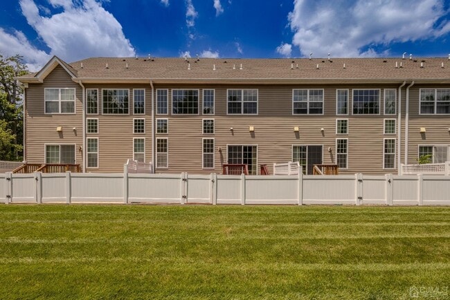 Building Photo - 2474 Canterbury Ln