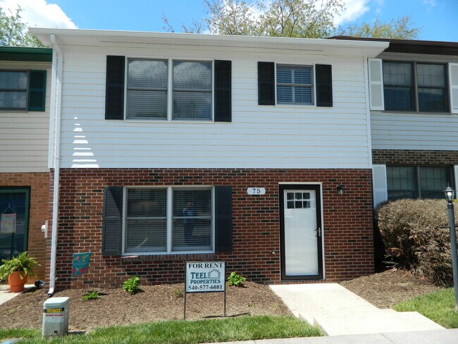 Primary Photo - 75 Franklin Parke Ct