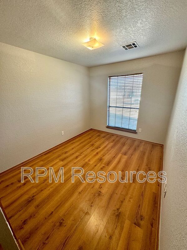 Building Photo - 16309 Everglade Ln