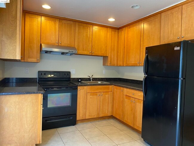 Building Photo - 3801 Maybelle Ave