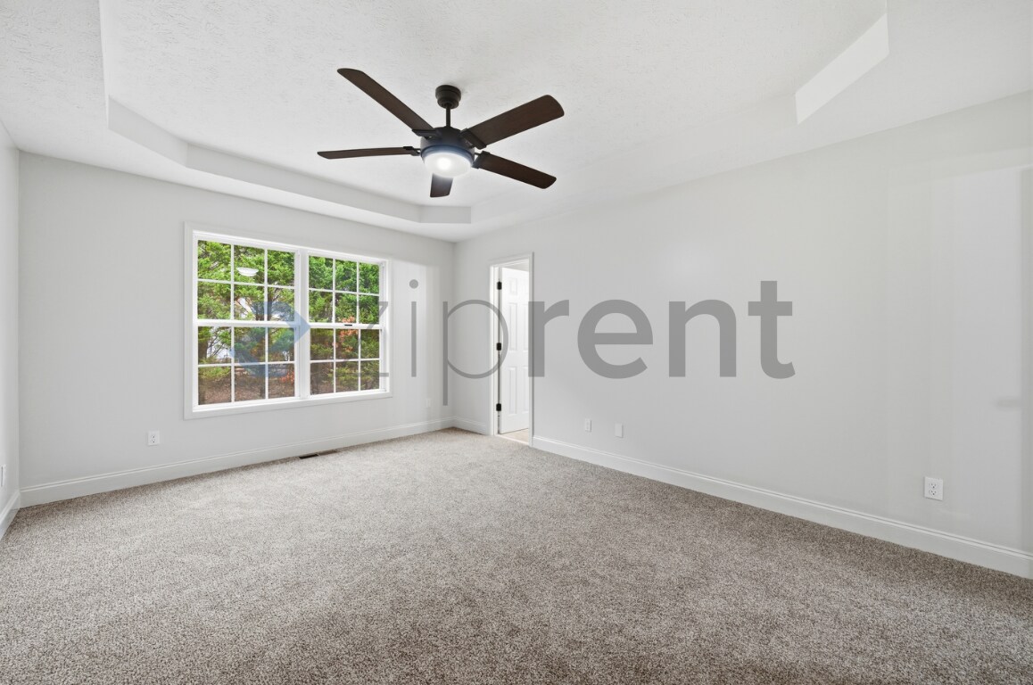 Building Photo - 72 Country Creek Rd