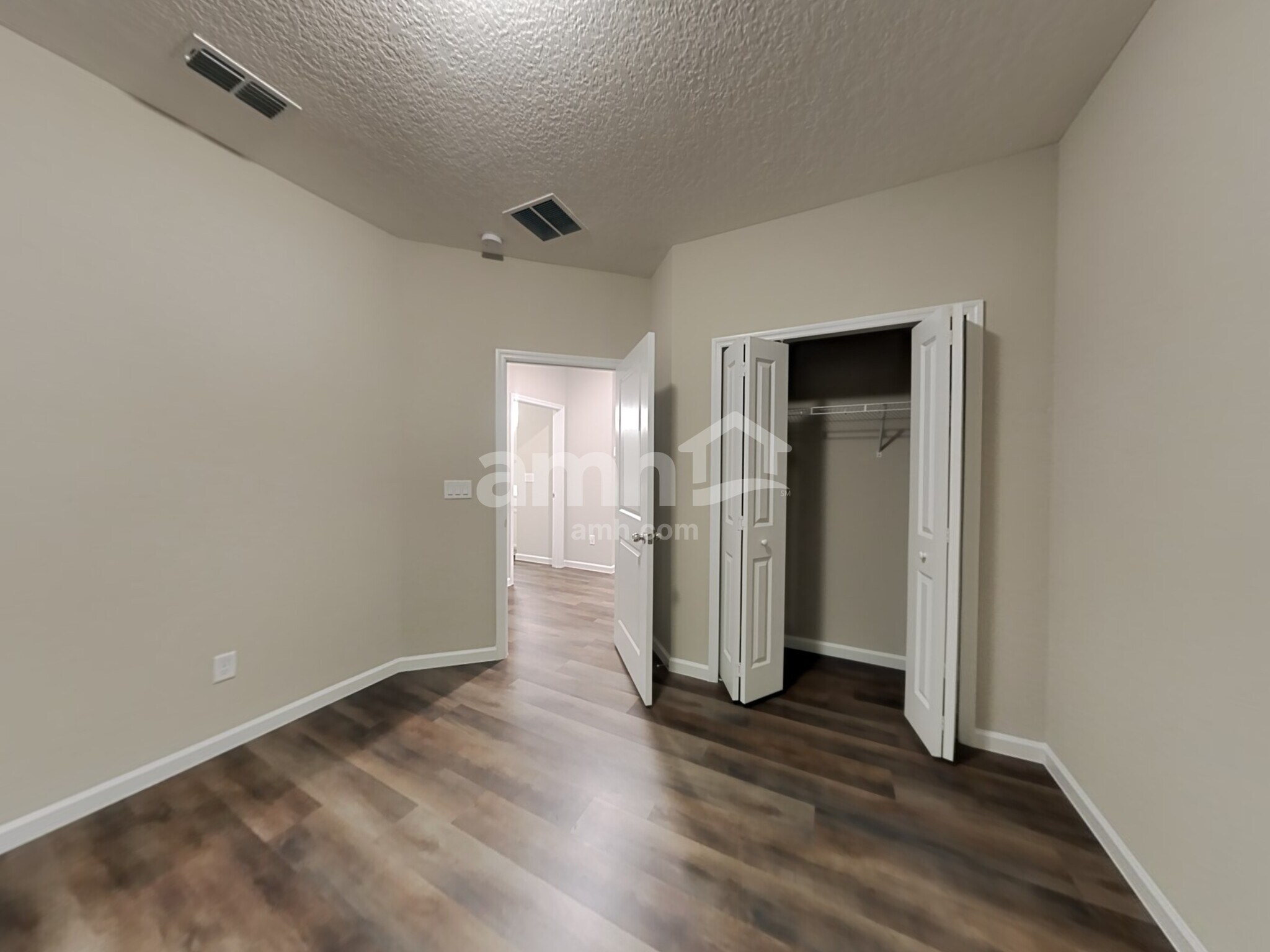 Building Photo - 120 Hemlock Point