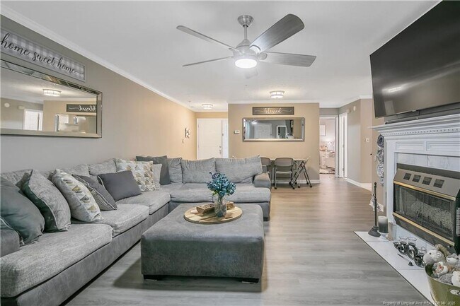 Building Photo - 2 Bedrooms 2 Bathrooms Condo