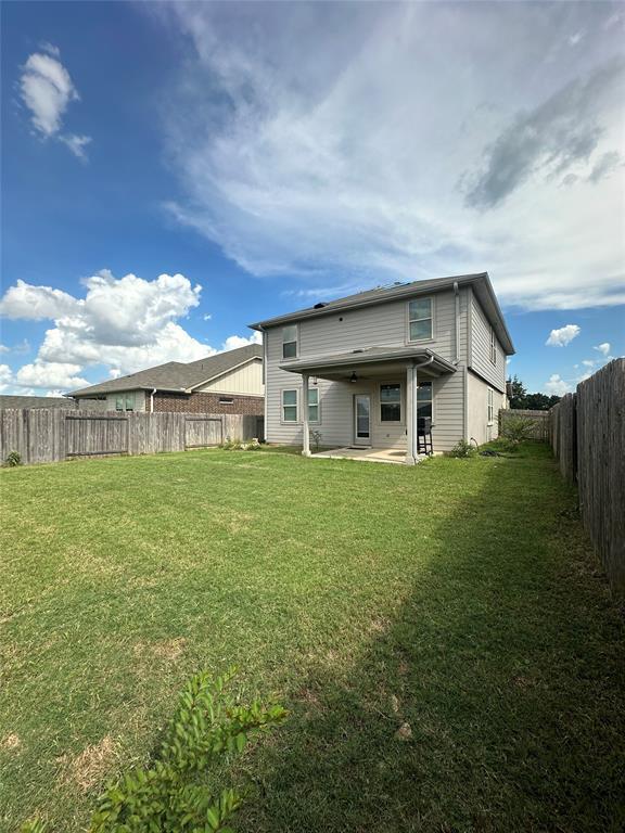 Building Photo - 208 Mountain Valley St