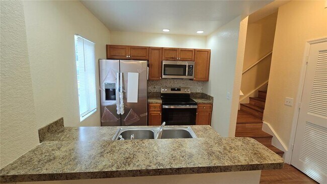 Building Photo - 4005 Santa Maria Dr