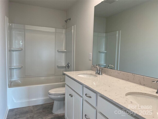 Building Photo - 17618 Snug Harbor Rd