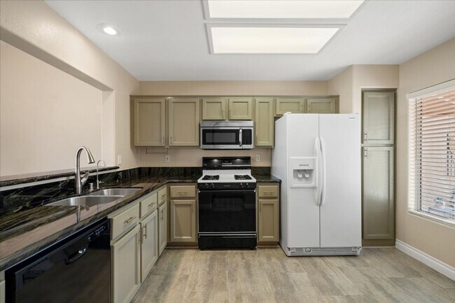 Building Photo - Renovated Single Story In Sun City Summerlin