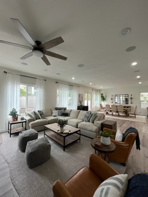 Building Photo - 27041 S Ridge Dr