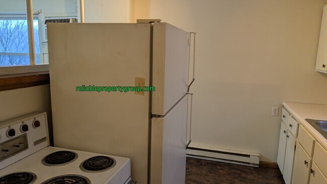 Building Photo - 534 E Bradford St