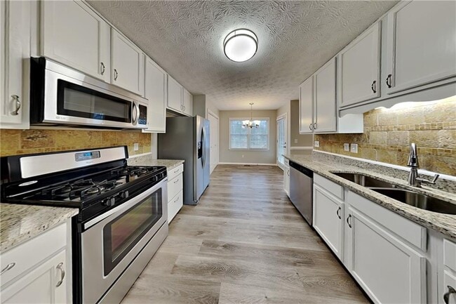 Building Photo - 235 Austin Dr