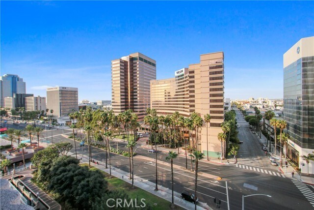 Building Photo - 388 E Ocean Blvd