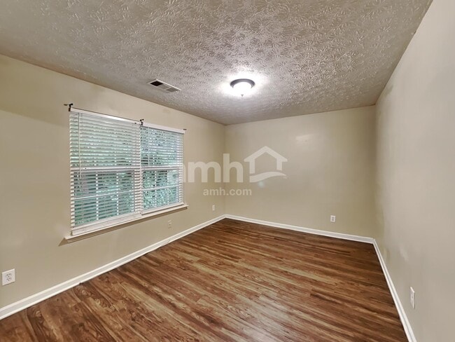 Building Photo - 315 Westminster Dr