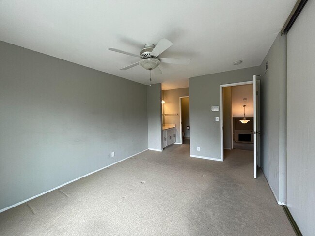 Building Photo - 20267 Northbrook Square