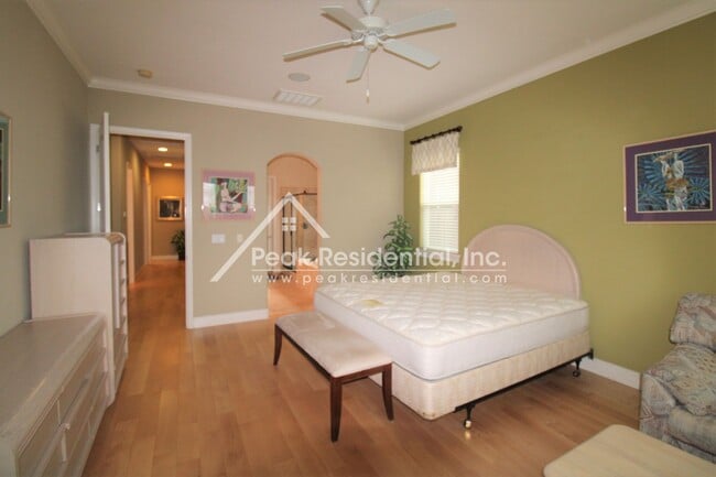 Building Photo - Very Nice 3bd/2ba With Bonus Room Elk Grove House with 2 Car Garage!