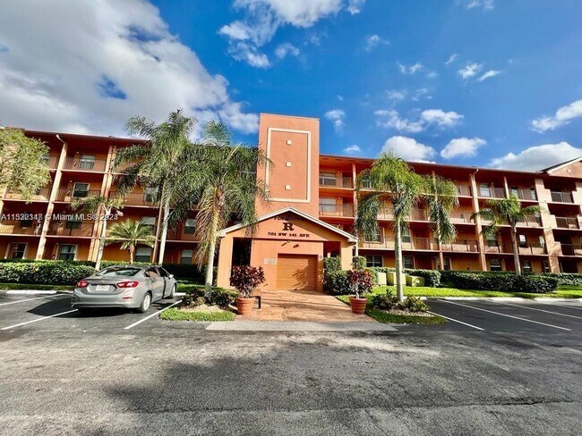 Building Photo - 701 SW 141st Ave