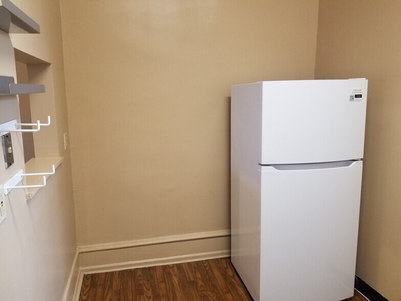 Building Photo - 1226 W Allegheny Ave