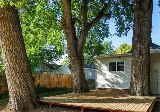 deck - 358 Roosevelt Ave