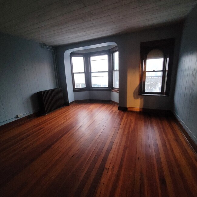 Building Photo - 1436 Monroe St