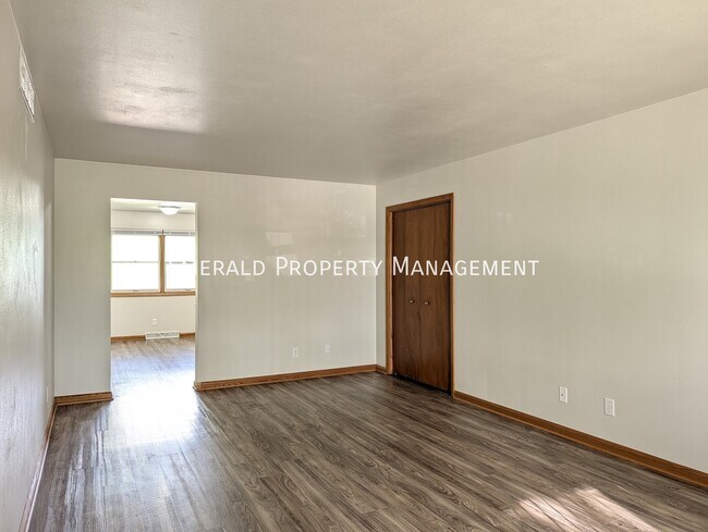 Building Photo - 590 N Mulford Rd