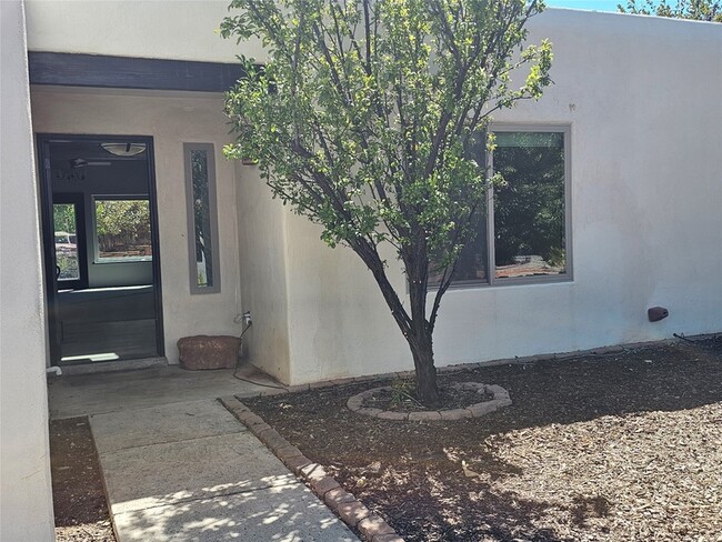 Building Photo - 7524 Kachina Loop