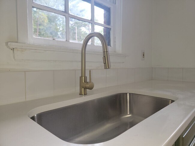 Building Photo - Every detail has been thoughtfully refresh...