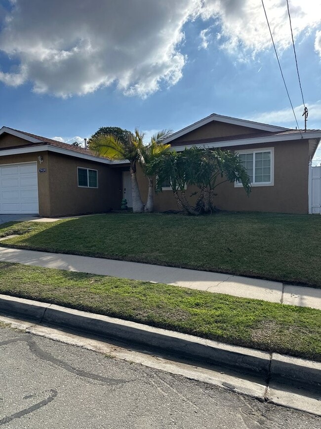 Building Photo - 7919 San Felipe St